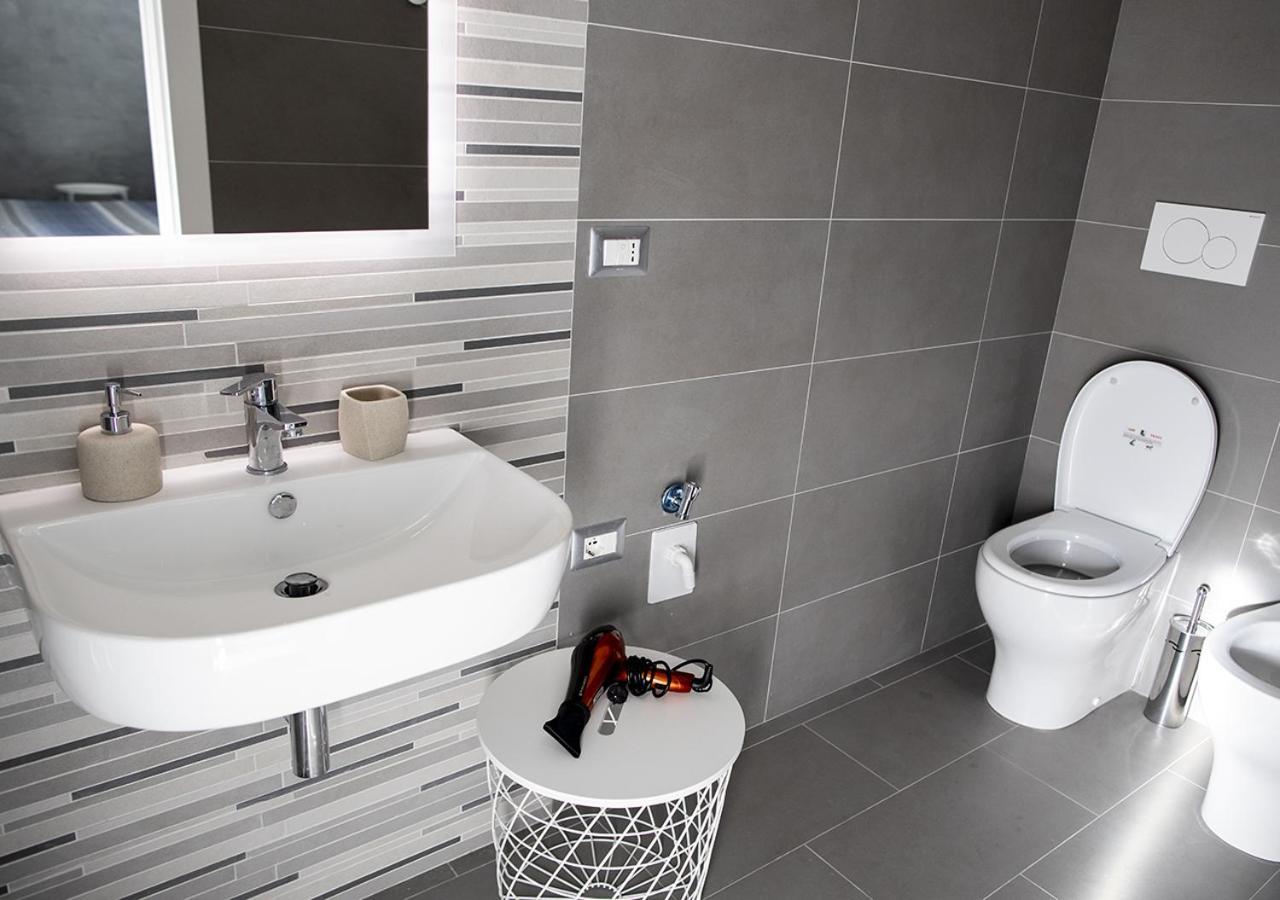 Smart Central Apartments ミラノ エクステリア 写真