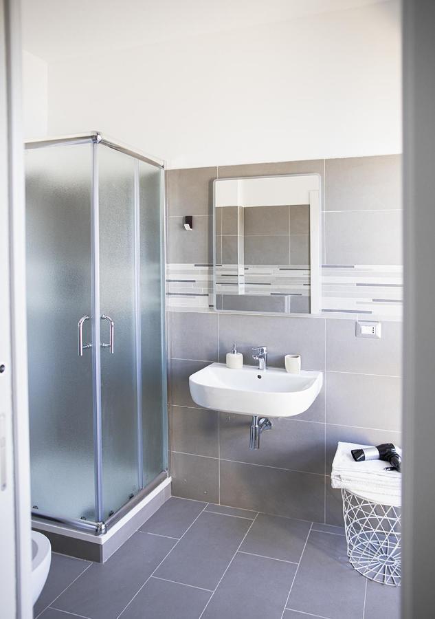 Smart Central Apartments ミラノ エクステリア 写真